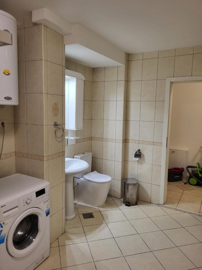 Vik House Apartment Skopje Bagian luar foto