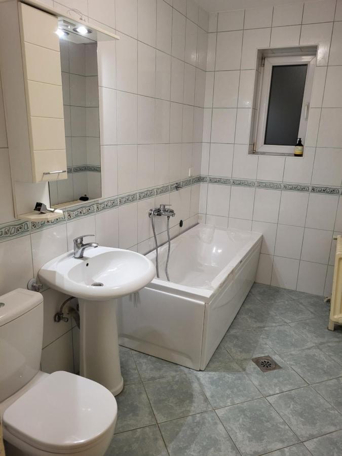 Vik House Apartment Skopje Bagian luar foto